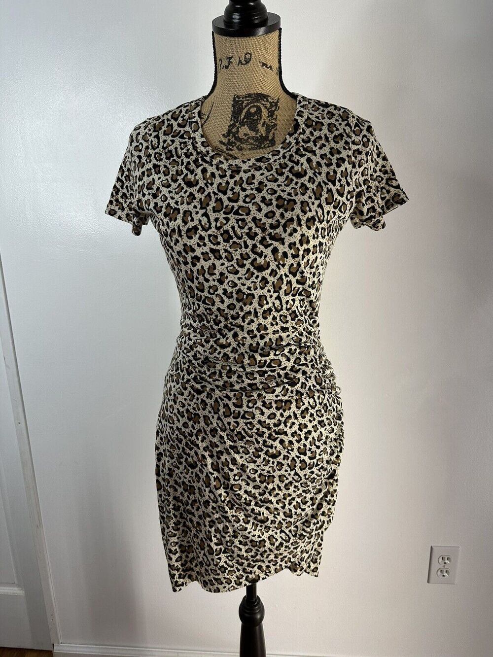 La Miel Hyped Unicorn Leopard Print Dress w/Side Ruching Small NEW Short Sleeve